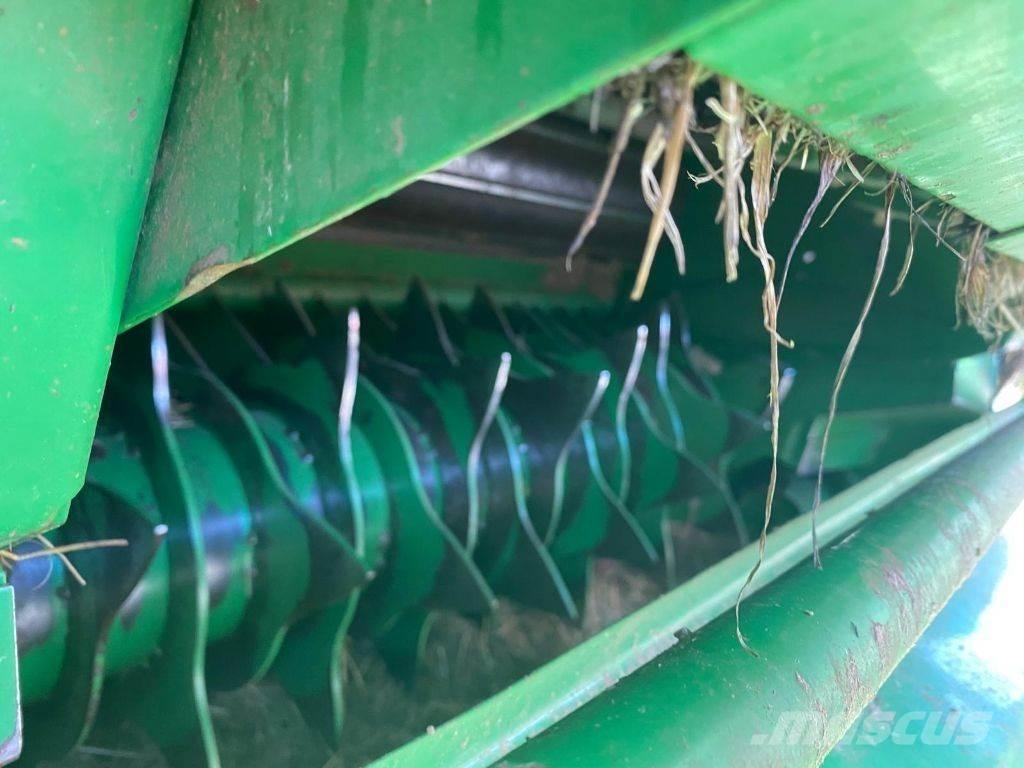 John Deere 568 Lisy na okrúhle balíky