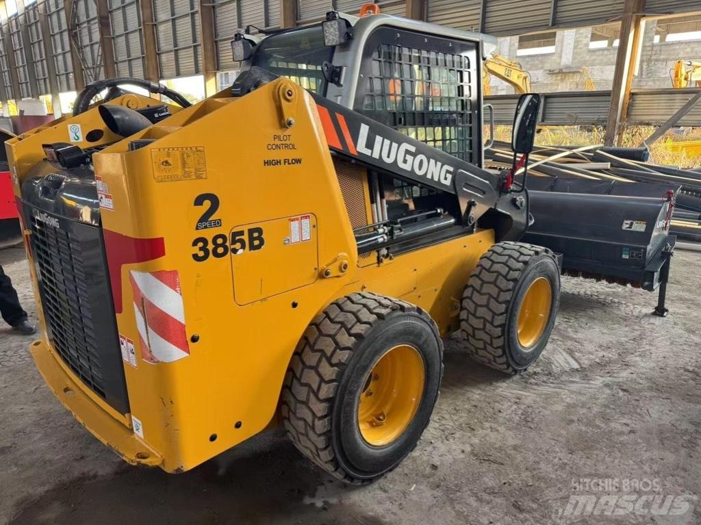LiuGong 385 B Šmykom riadené nakladače