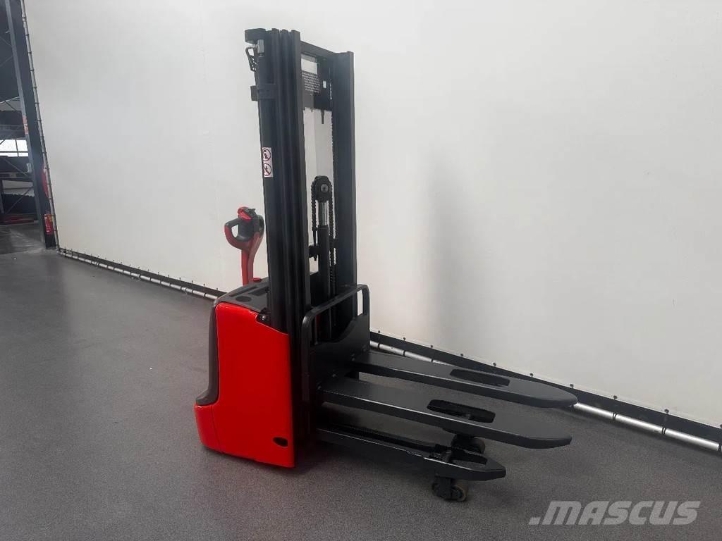 Linde L 12 I Ručne vedené vysokozdvižné vozíky