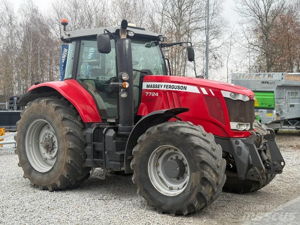 Massey Ferguson 7724 Traktory
