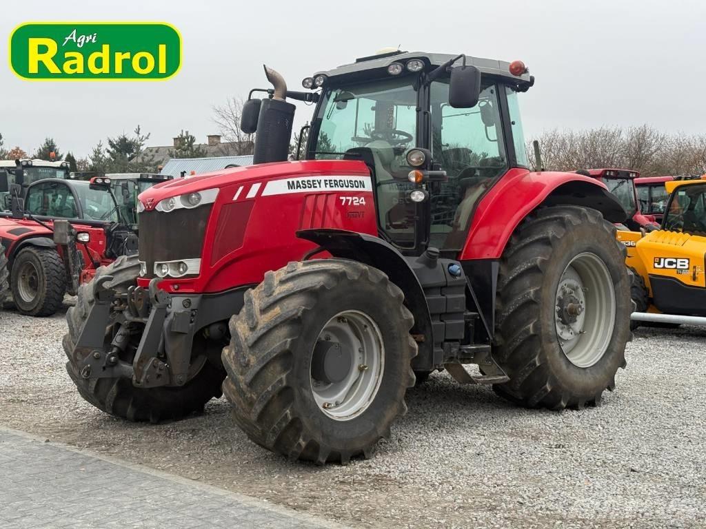 Massey Ferguson 7724 Traktory