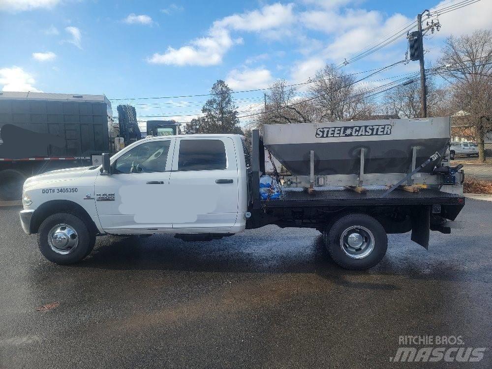 Dodge Ram 3500 Plošinové nákladné automobily/nákladné automobily so sklápacími bočnicami