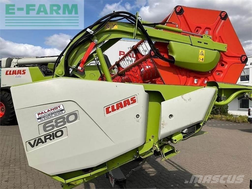 CLAAS trion 650 Kombinované zberacie stroje
