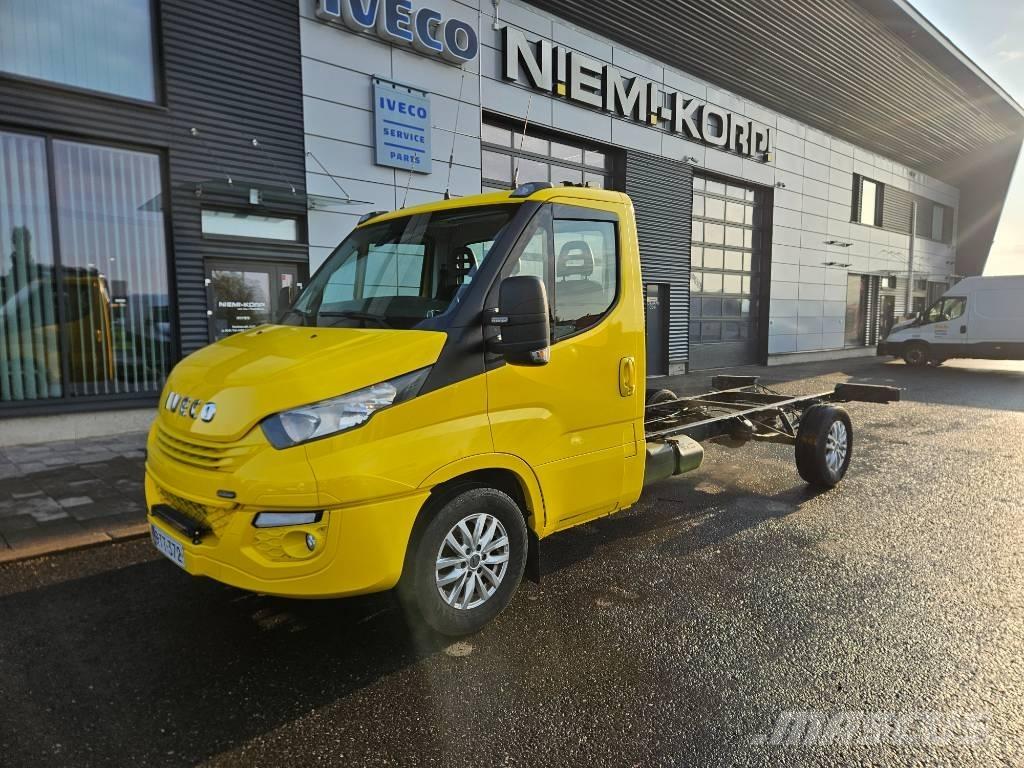 Iveco 35S18 Skriňová nadstavba