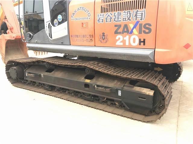 Hitachi zx210 Pásové rýpadlá