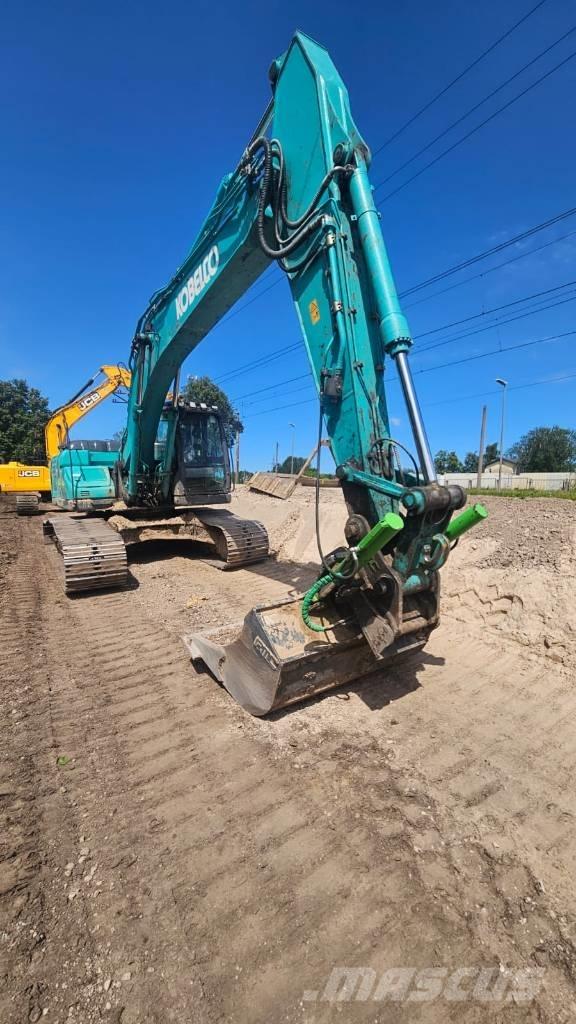 Kobelco SK 210 LC Pásové rýpadlá