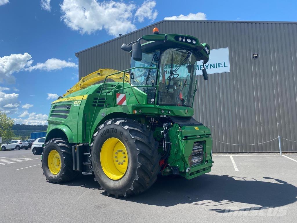 John Deere 8200 Žacie rezačky