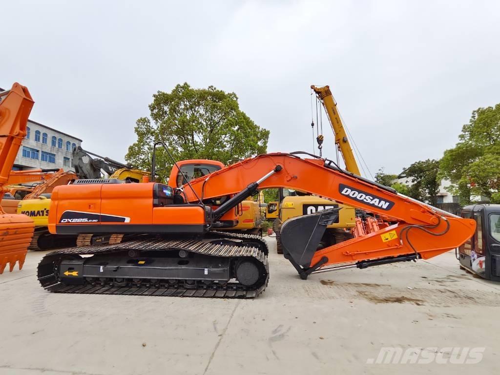 Doosan DX 225 LC-9C Pásové rýpadlá