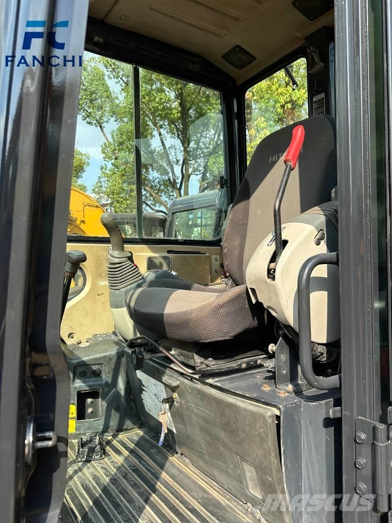 Hitachi 50U Pásové rýpadlá