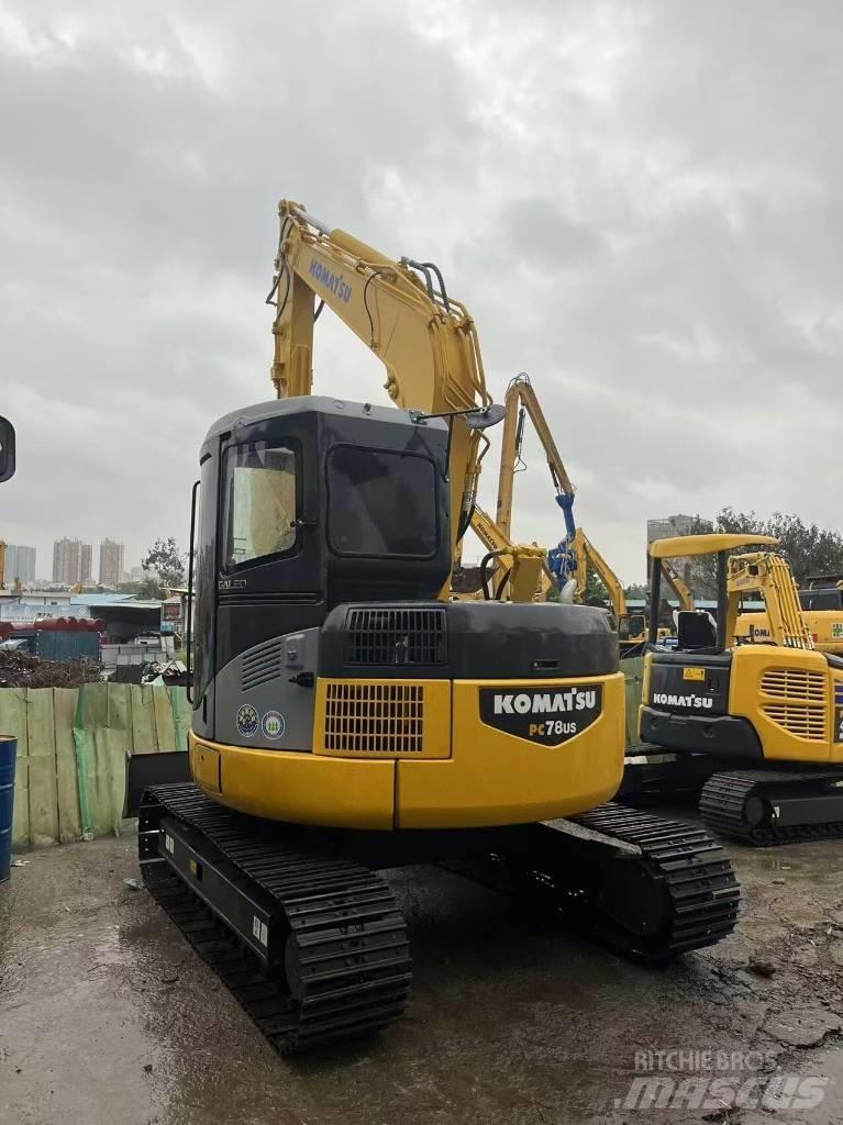 Komatsu PC 78 US Pásové rýpadlá