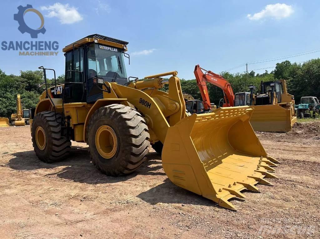 CAT 980H Kolesové nakladače