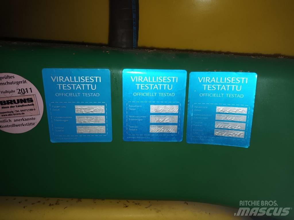 John Deere 840 Ťahané postrekovače
