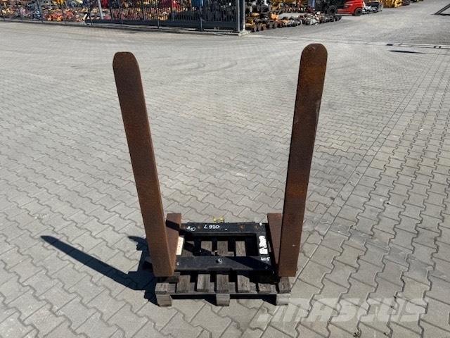 Volvo USED FORKS Vidlica
