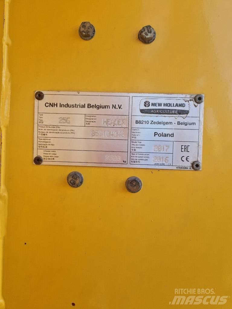 New Holland CX 8.85 Kombinované zberacie stroje