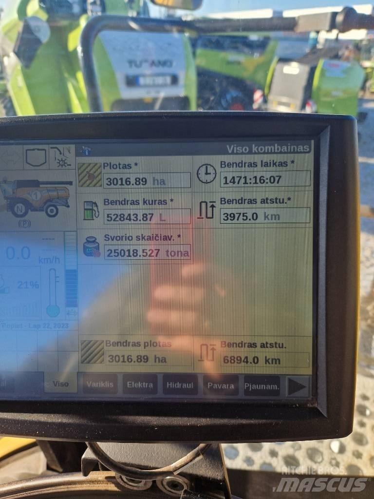 New Holland CX 8.85 Kombinované zberacie stroje