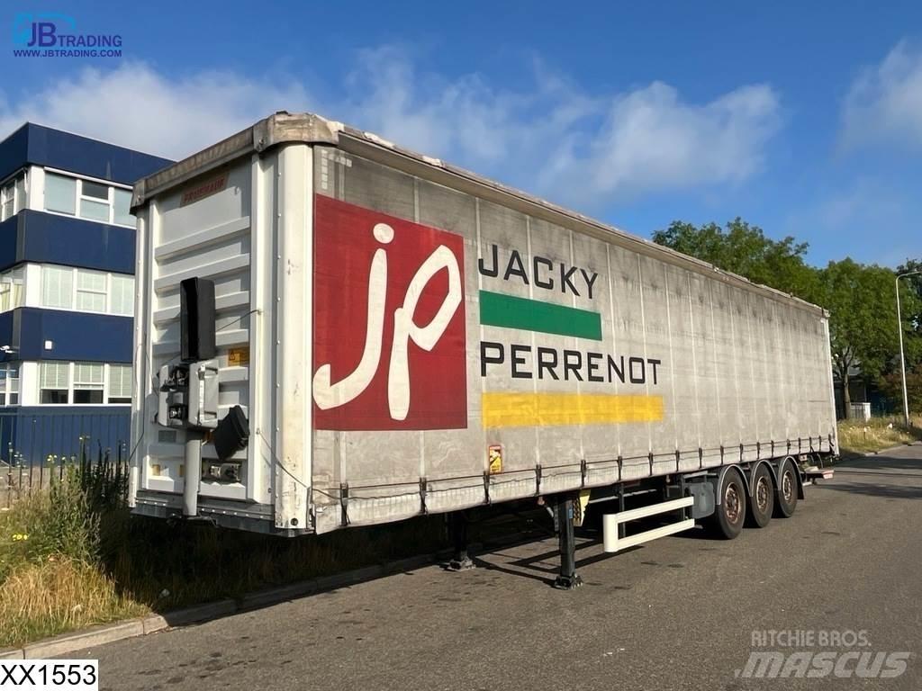 Fruehauf Tautliner Plachtové návesy