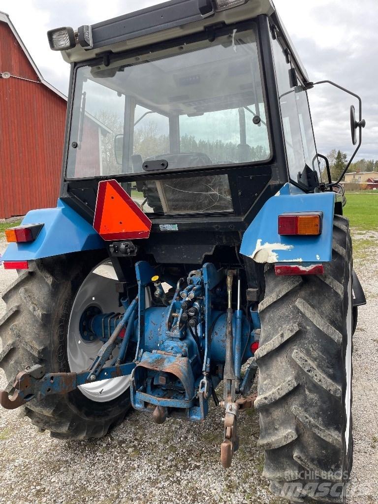 Ford 4830 Traktory