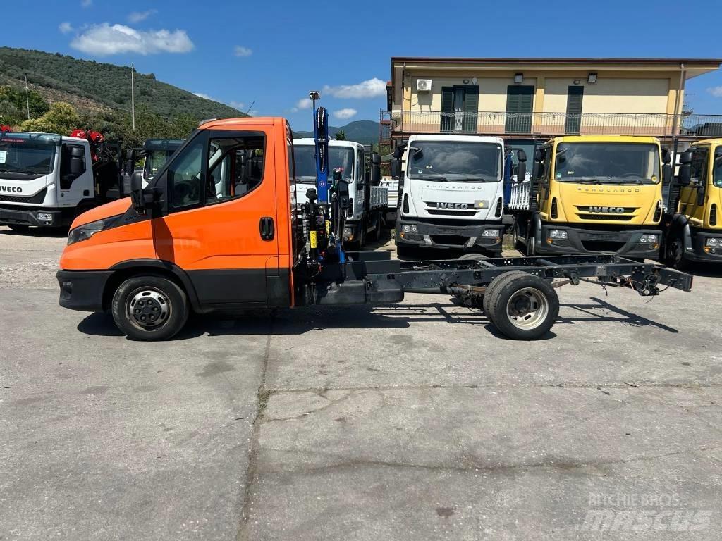 Iveco Daily 35-140 Autožeriavy, hydraulické ruky