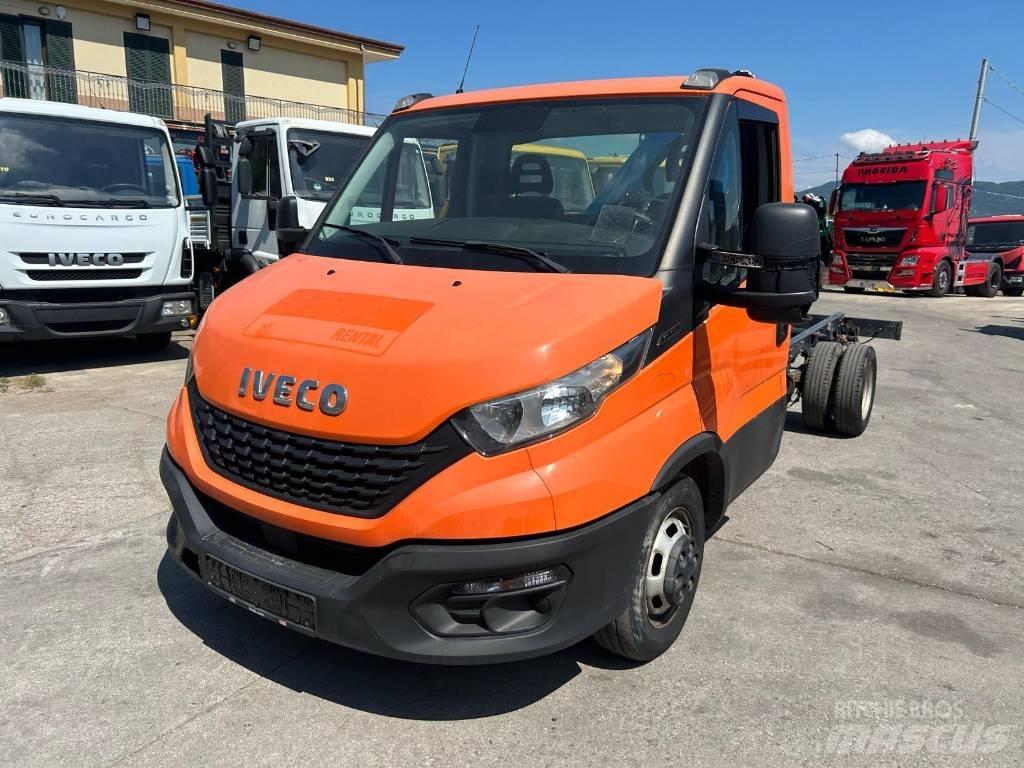 Iveco Daily 35-140 Autožeriavy, hydraulické ruky