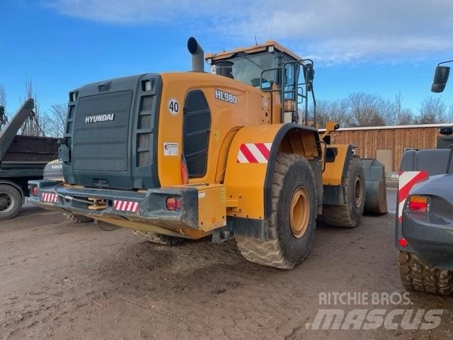 Hyundai HL 980 Kolesové nakladače