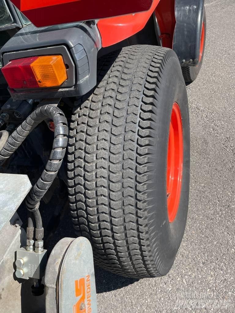 Kubota L4240 II HST Kompaktné traktory