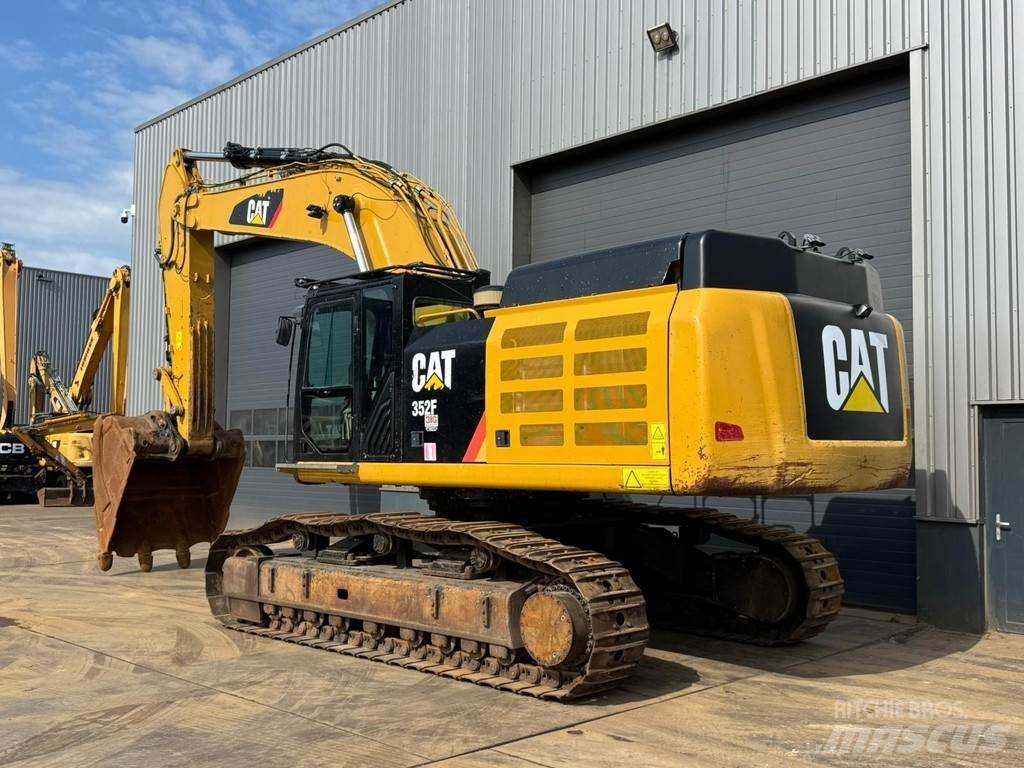 CAT 352F Špeciálne bagre