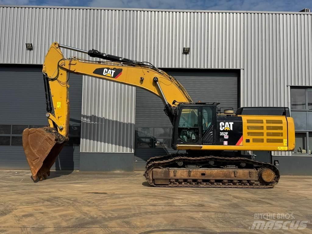 CAT 352F Špeciálne bagre