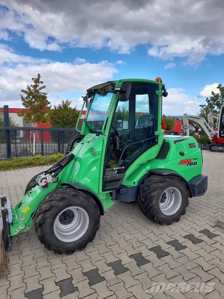Avant 760 I Šmykom riadené nakladače