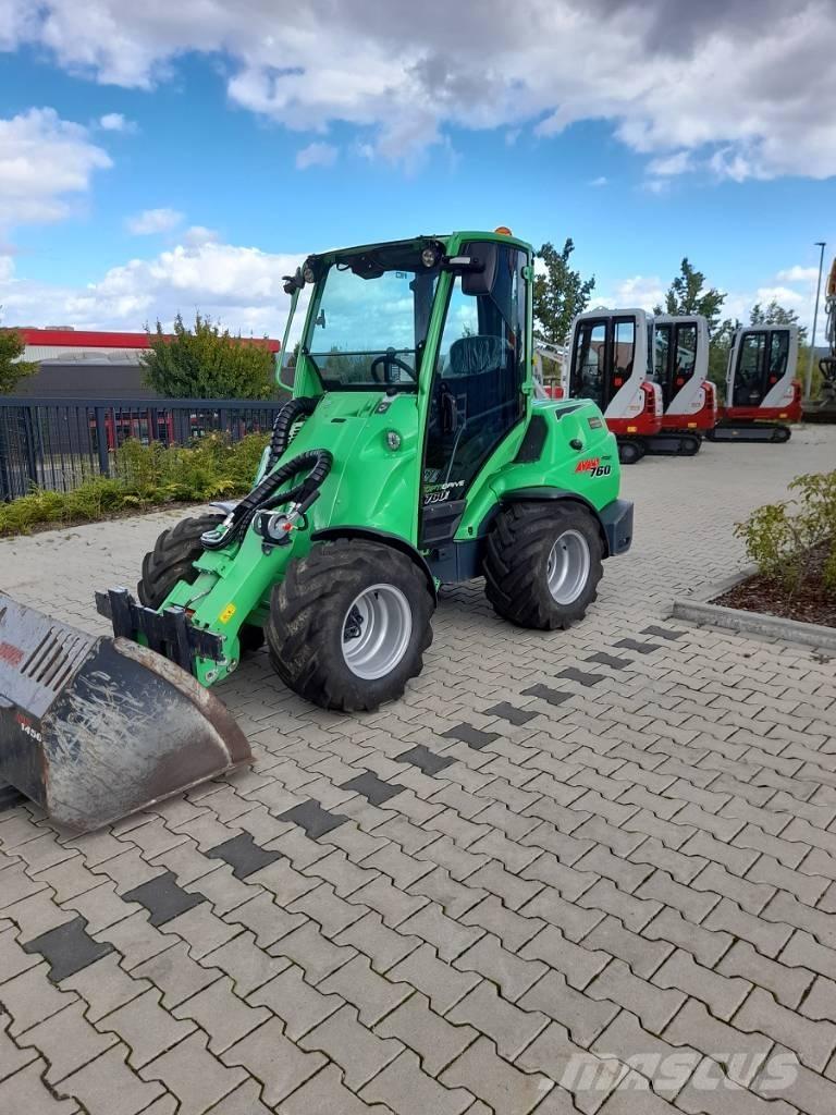 Avant 760 I Šmykom riadené nakladače