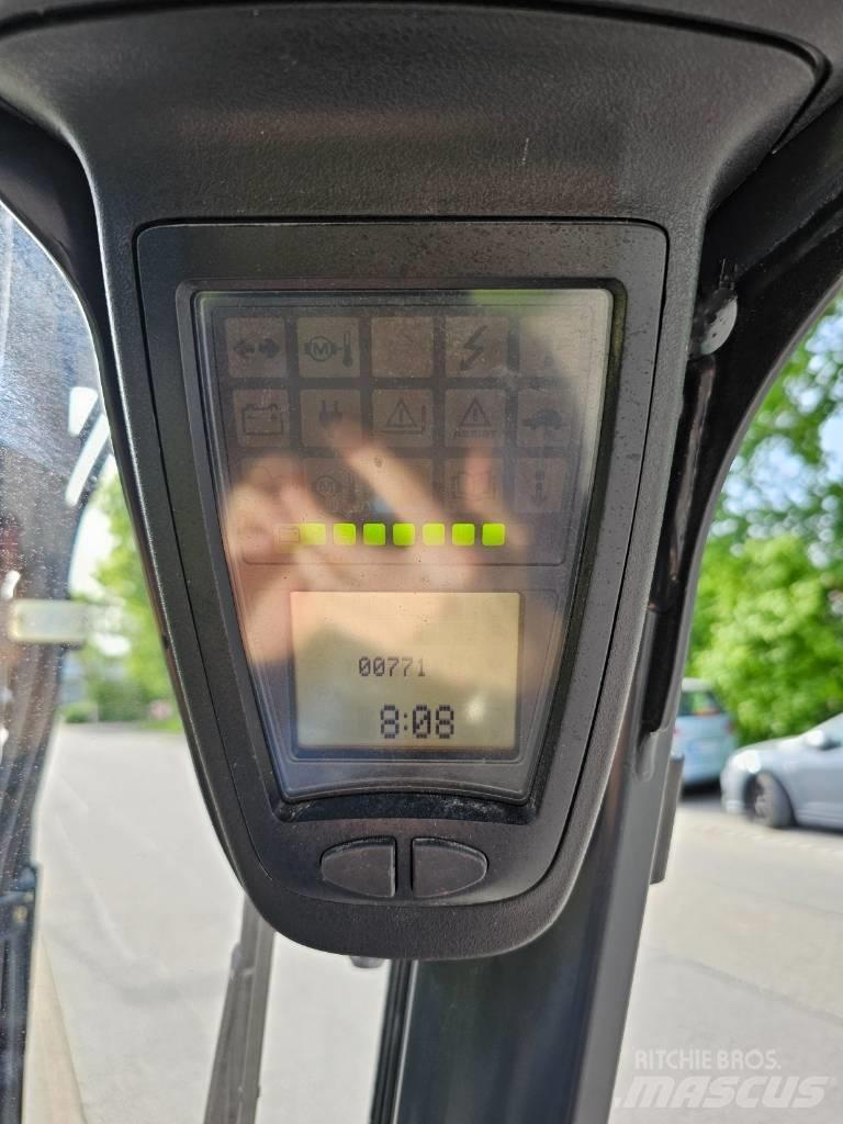 Linde E16 P01 Akumulátorové vozíky