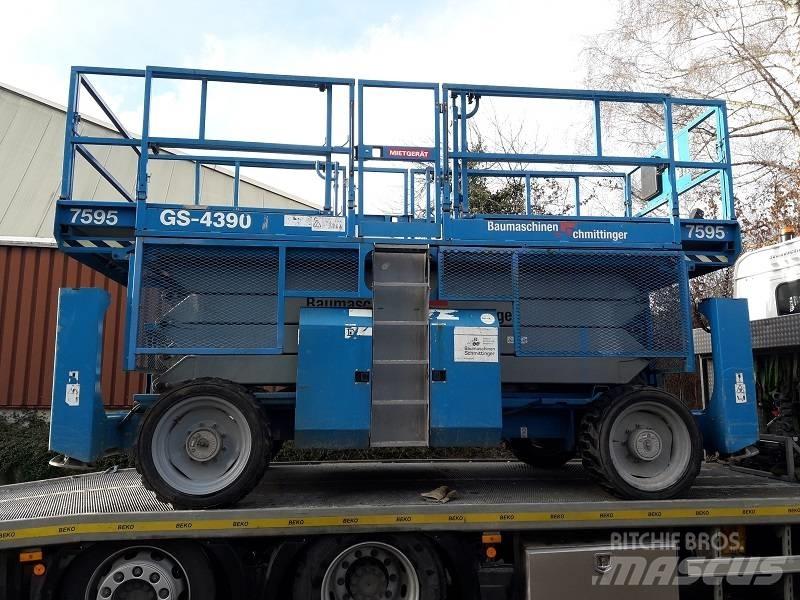 Genie GS 4390 RT Nožnicové zdvíhacie plošiny