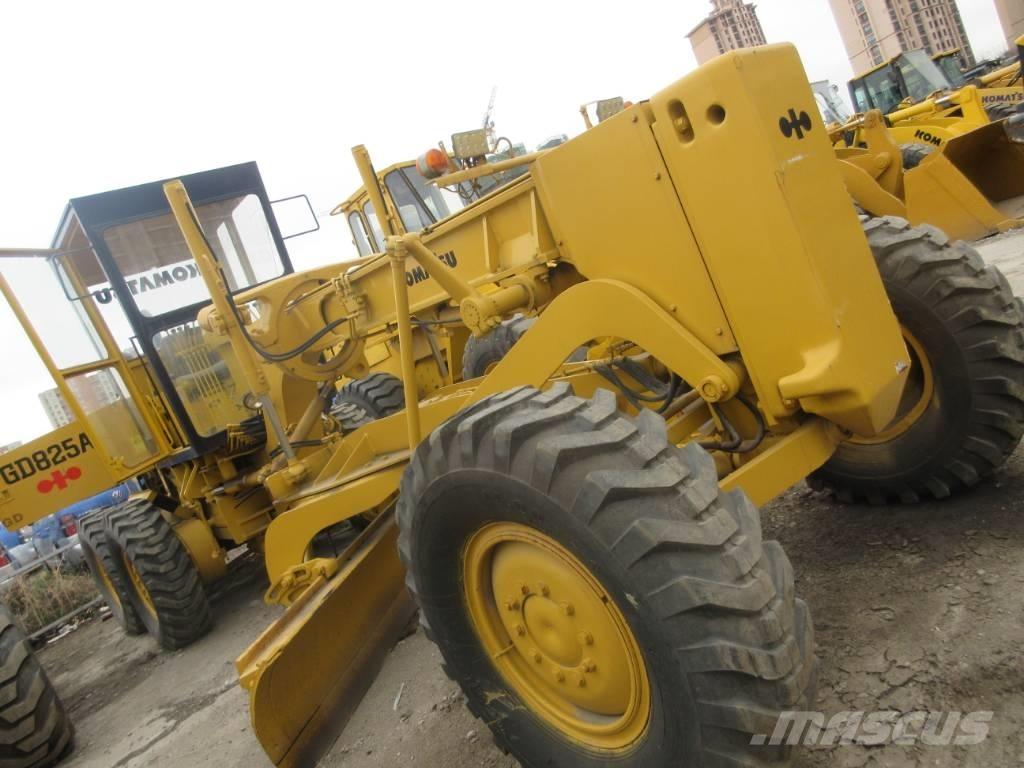 Komatsu GD 623 Grejdery
