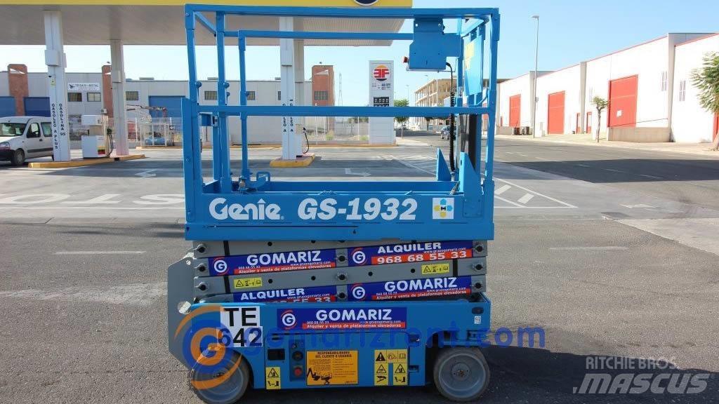 Genie GS 1932 Nožnicové zdvíhacie plošiny