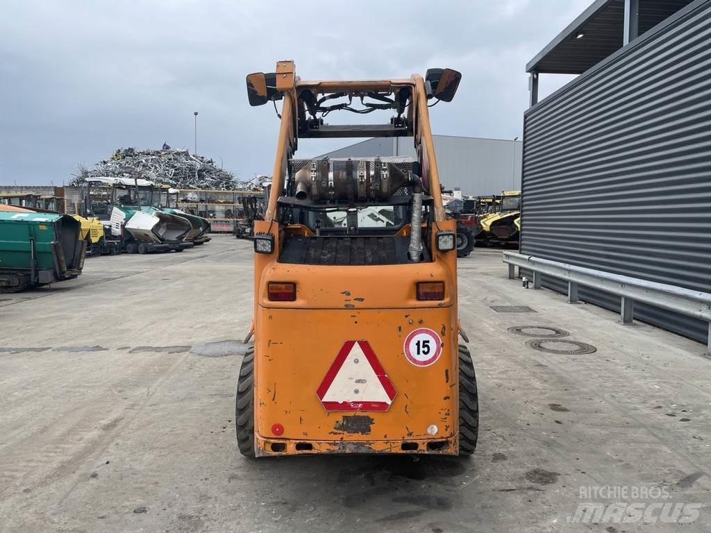 CAT 226B Skiddery