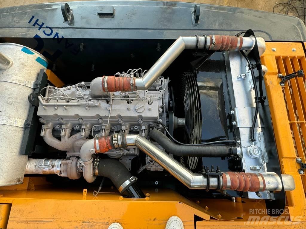 Hyundai 300LC-9S Pásové rýpadlá