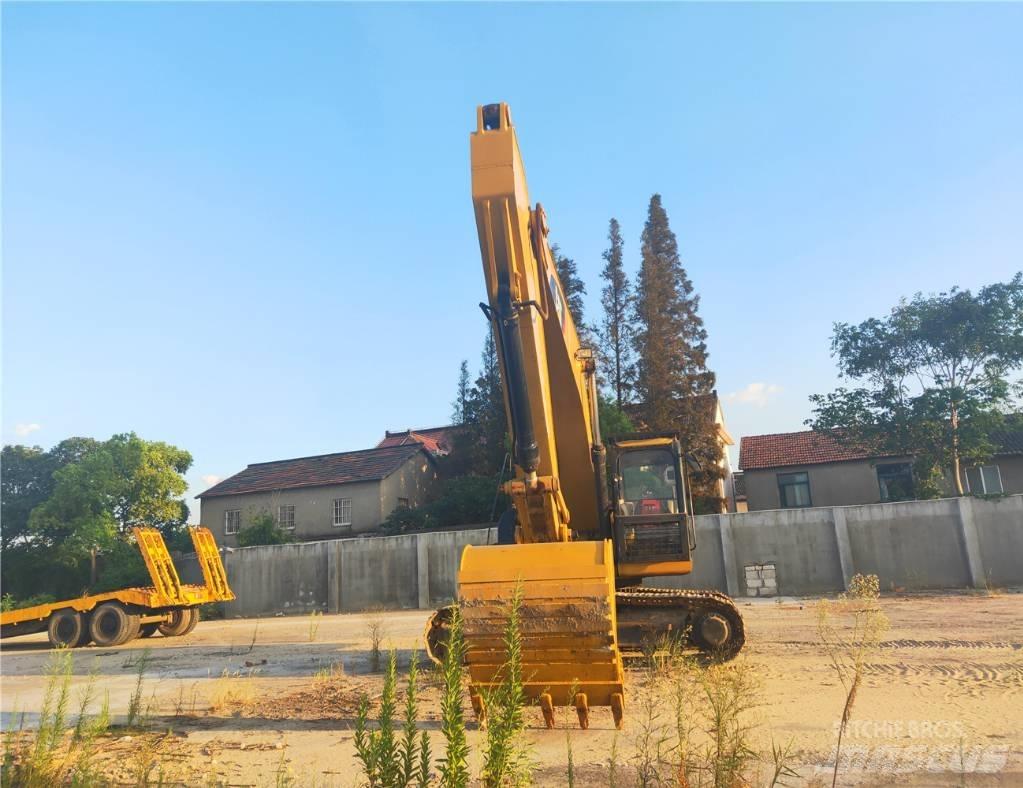 CAT 325 D L Pásové rýpadlá
