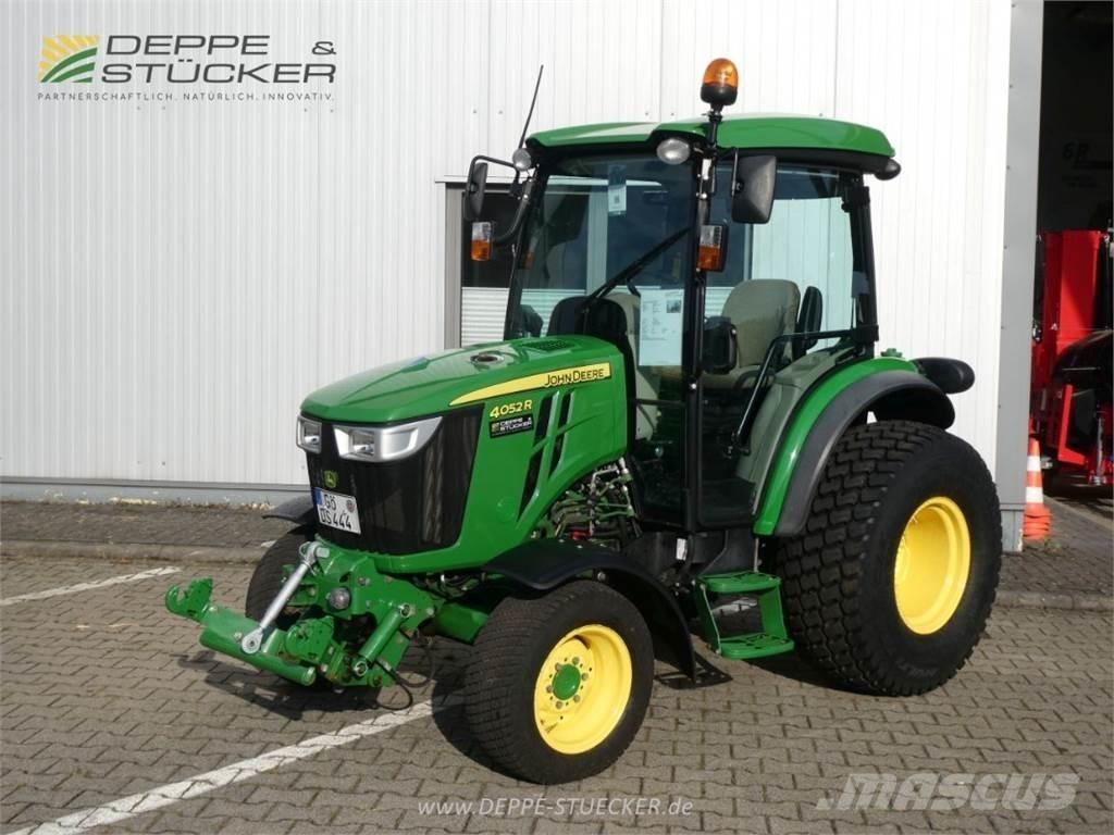 John Deere 4052R Kompaktné traktory