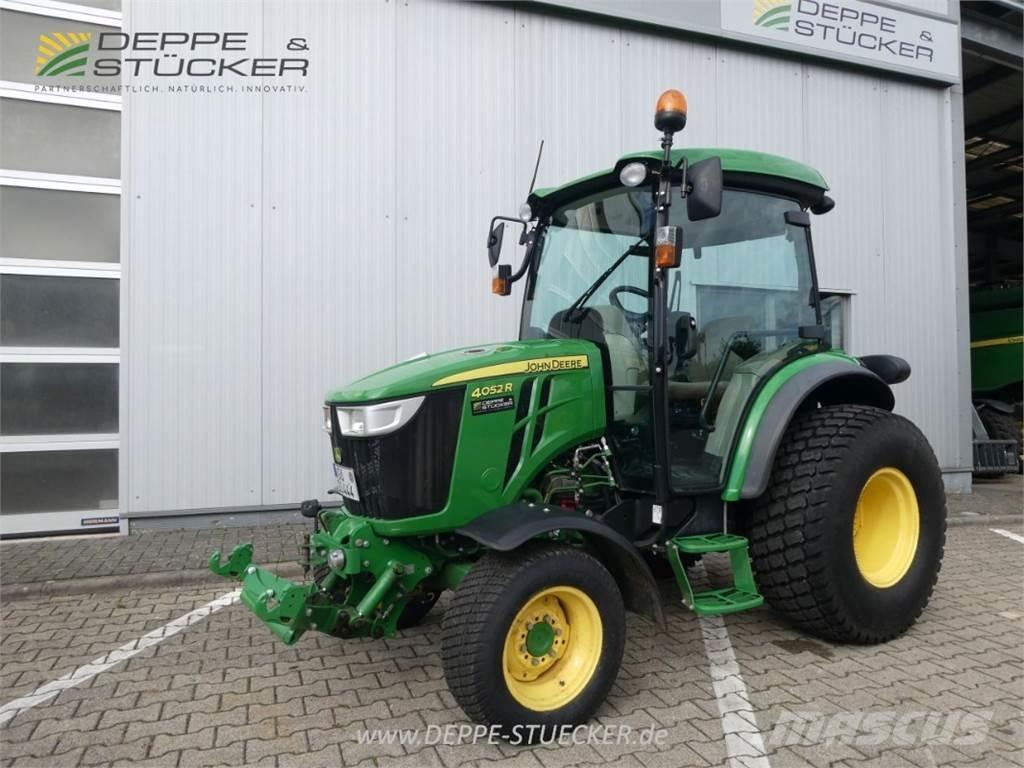 John Deere 4052R Kompaktné traktory