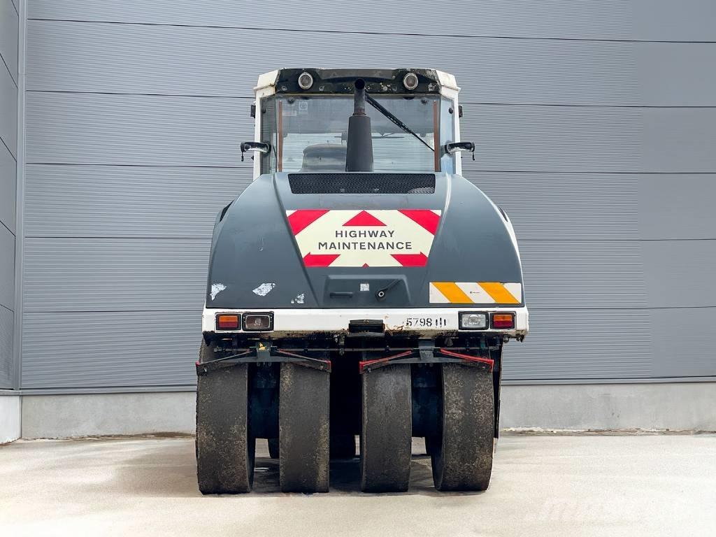 Bomag BW 24 RH Pneumatikové valce