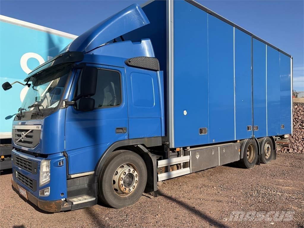 Volvo FM330 6x2 Skriňová nadstavba
