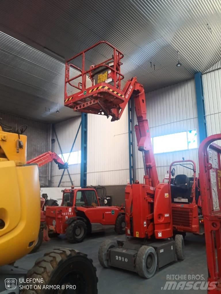 JLG E 300 AJP Kĺbové plošiny