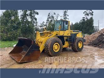 Komatsu WA 470 Kolesové nakladače