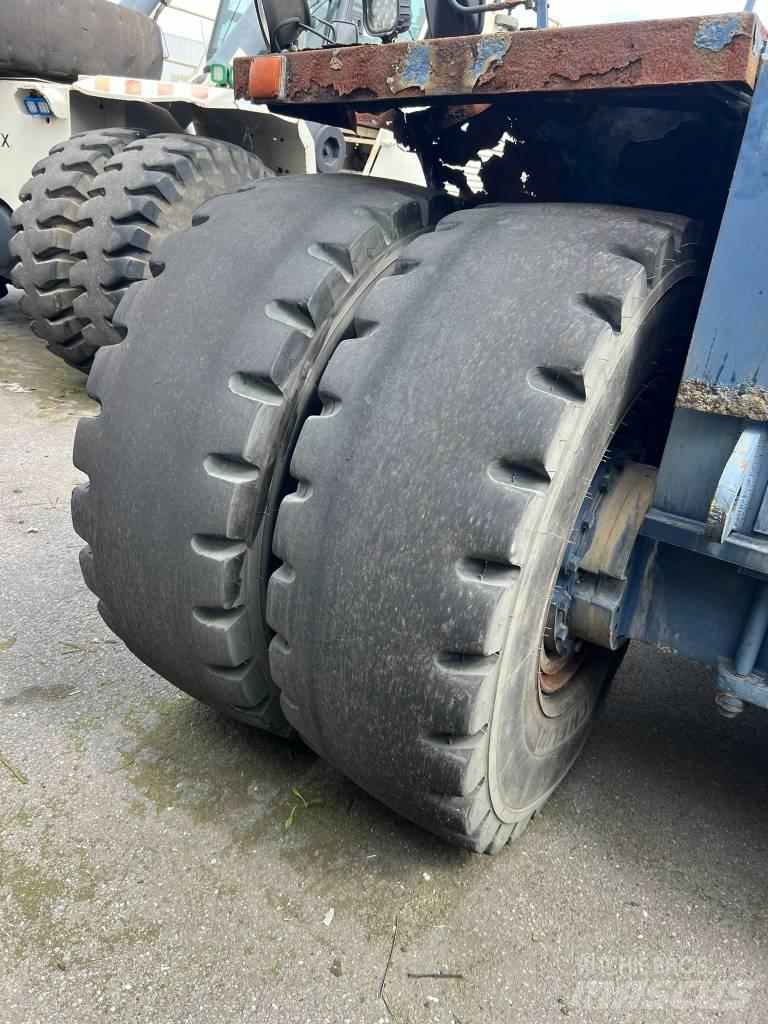 Terex TFC45 Prekladače kontajnerov