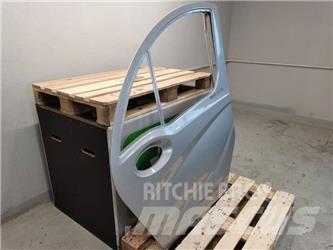 Manitou MLT 741 door Kabíny a interiér