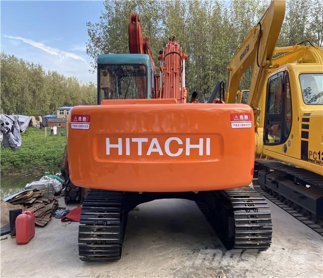 Hitachi EX120 Pásové rýpadlá