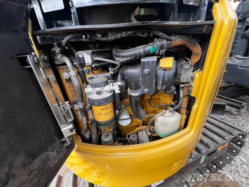 CAT 302 CR Mini rýpadlá < 7t
