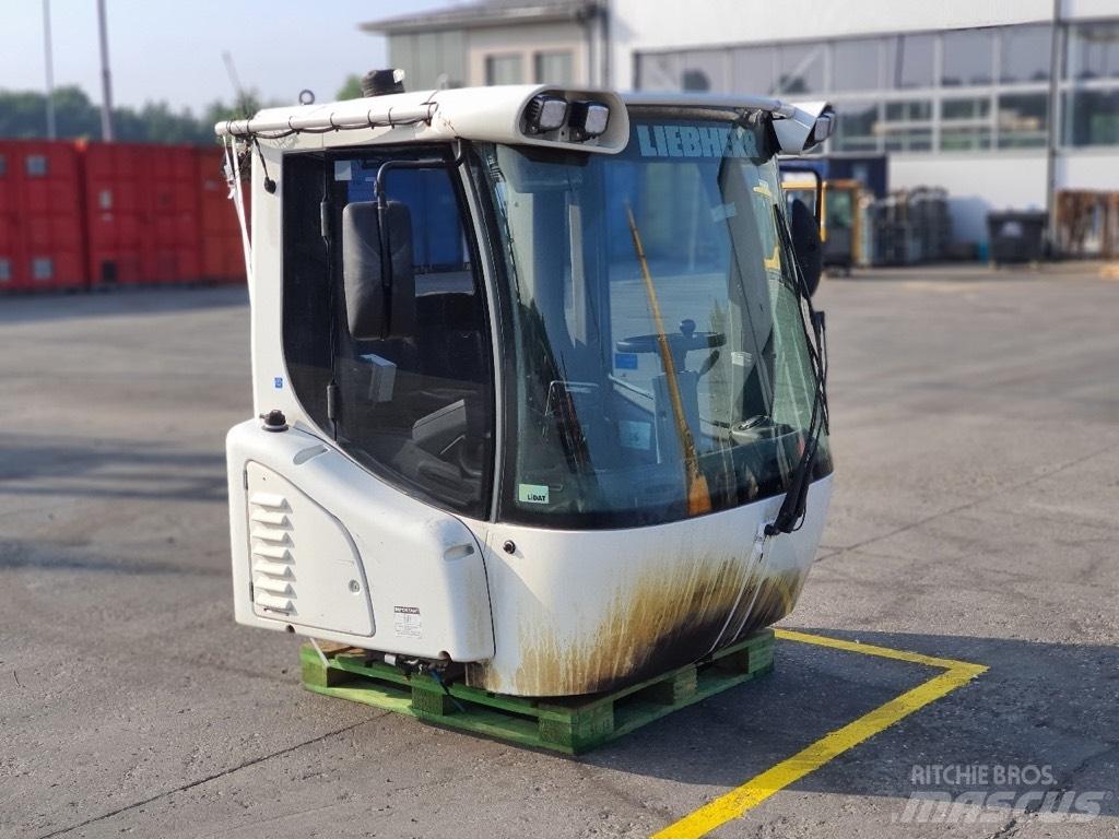 Liebherr L 550 CAB Kabíny a interiér