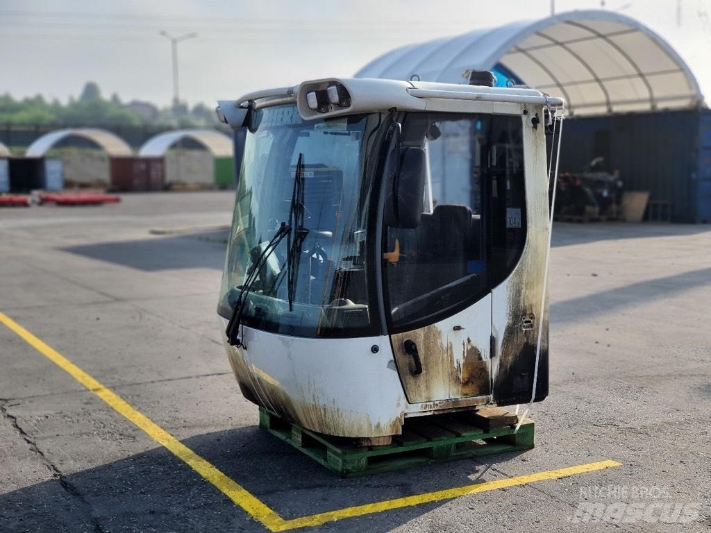 Liebherr L 550 CAB Kabíny a interiér