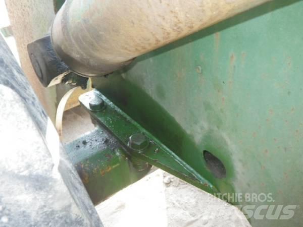 Komatsu 510 Kolesové nakladače