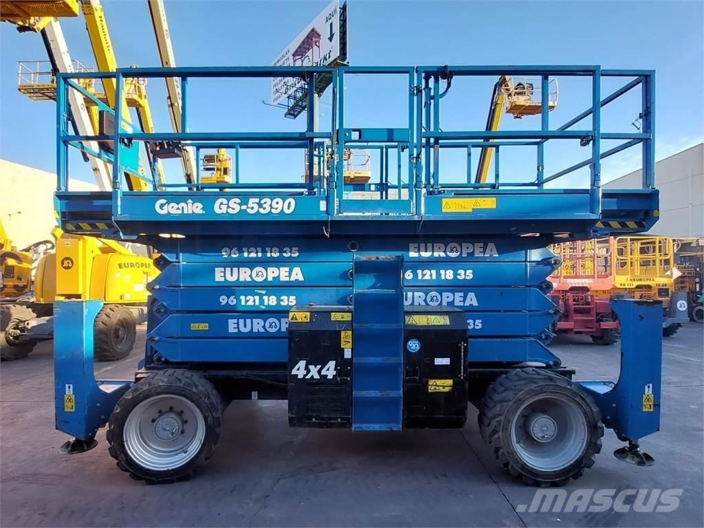 Genie GS5390RT Nožnicové zdvíhacie plošiny
